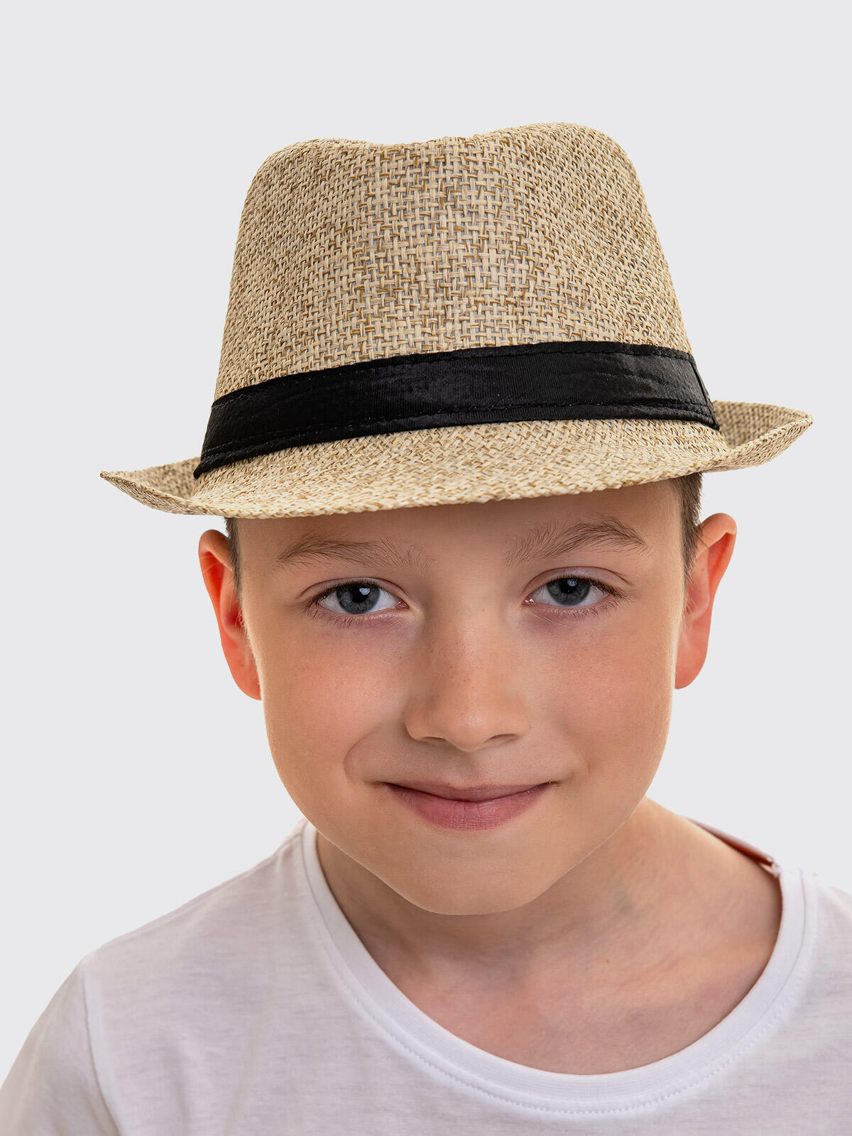 kapelusz-slomkowy-dla-chlopca-268sdn.jpg